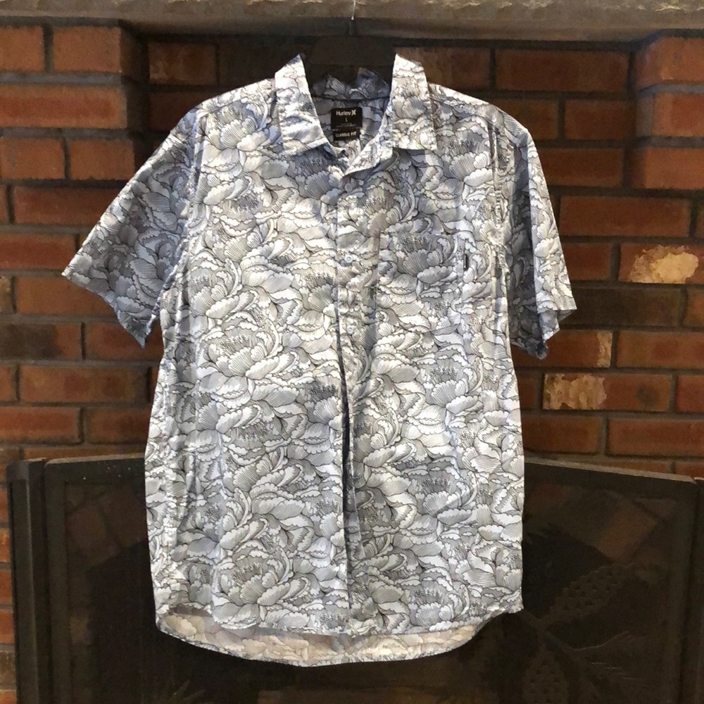 Hurley men’s shirt